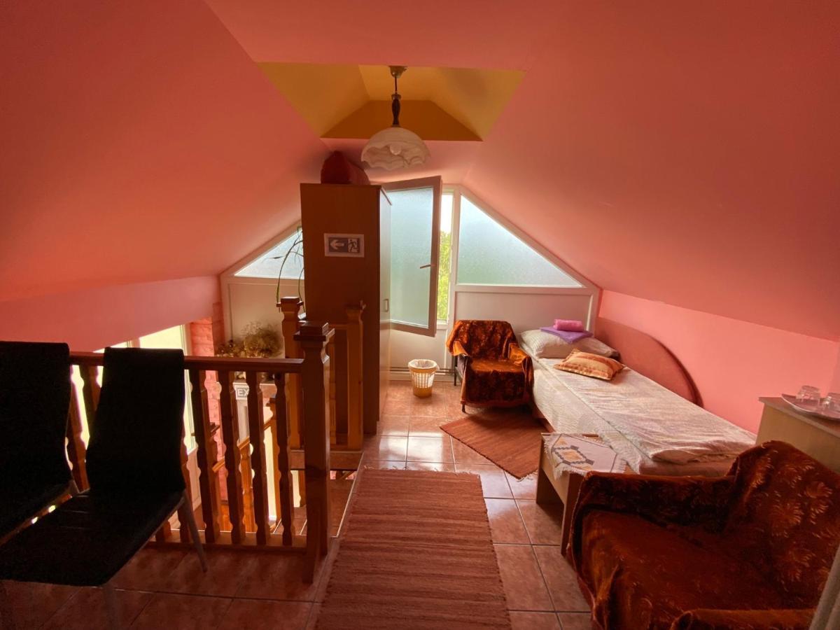 SUD ,,Antal i Olga,, Bed and Breakfast Skorenovac Eksteriør billede